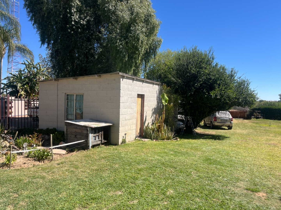 4 Bedroom Property for Sale in Kanoneiland Northern Cape